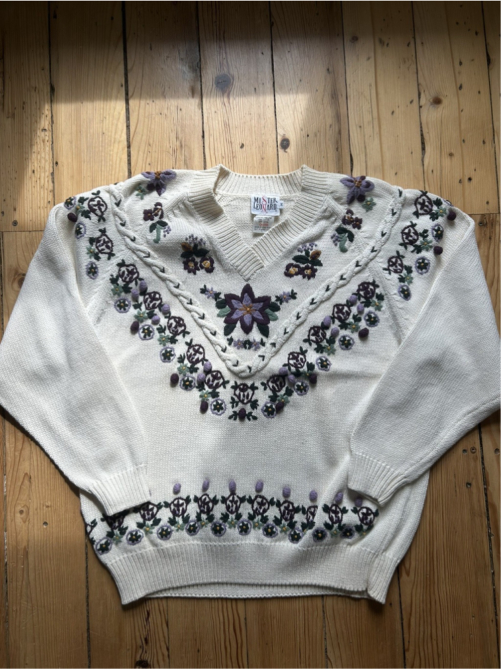 Vintage Embroydered Floral Granny Sweater Cotton Medium